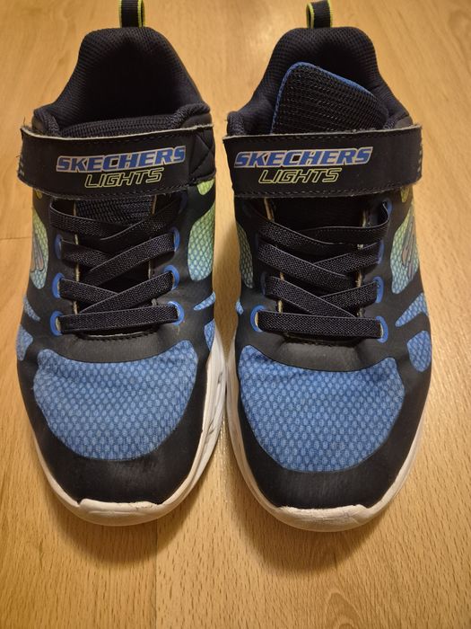 Skechers lights 37