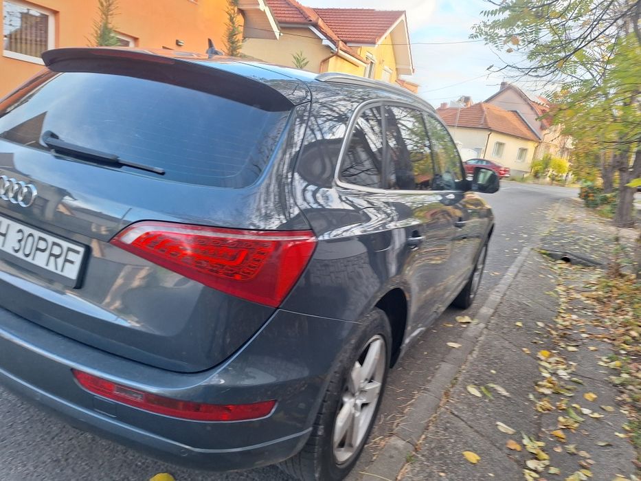 Vand sau schimb Audi Q5 2.0 automat