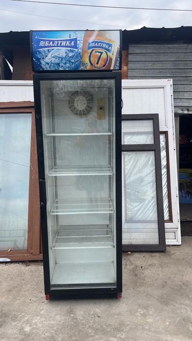 Холодилник сатылады витрынные