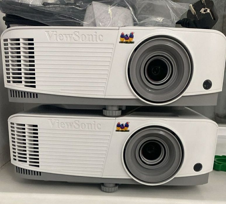 Проектор ViewSonic 2шт.,