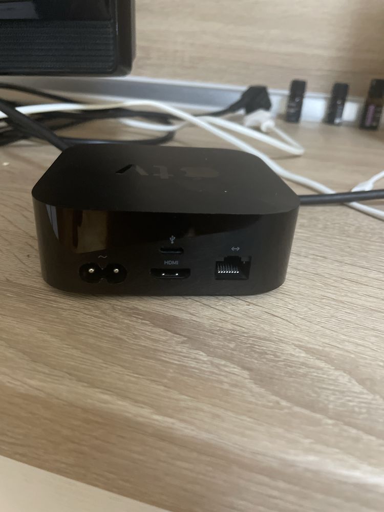 Apple tv 4 HD части/ремонт