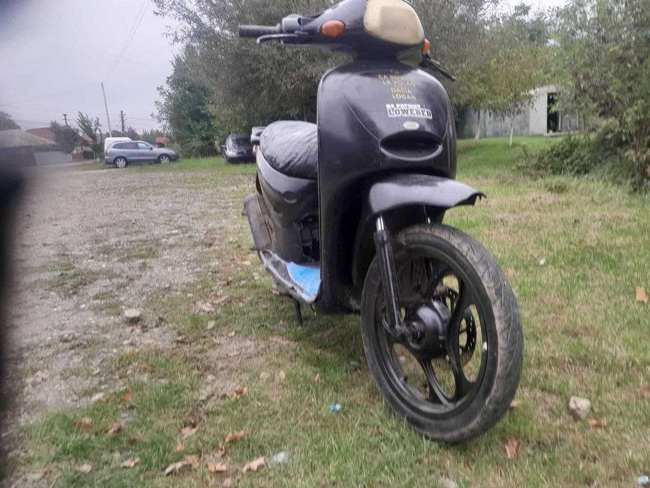 Vând scuter Cagiva / Derbi 125cc 2T, un model foarte rar în România.