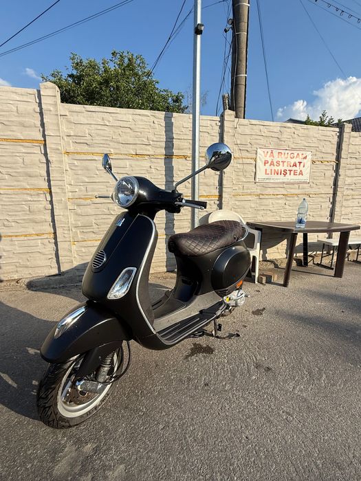 Piaggio Vespa LX 50