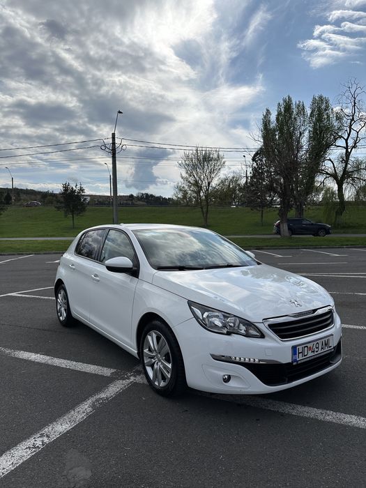 Peugeot 308 hatchback