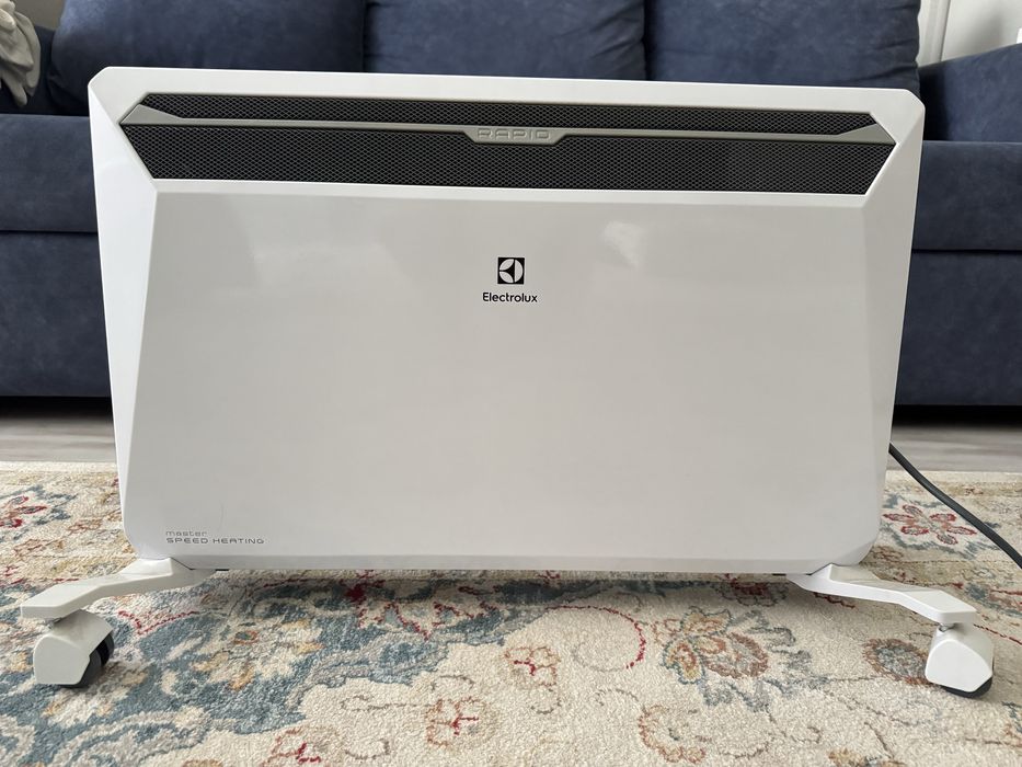 Конвектор Electrolux