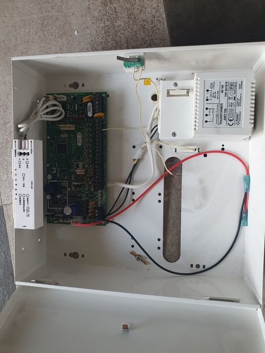 Centrala alarma paradox