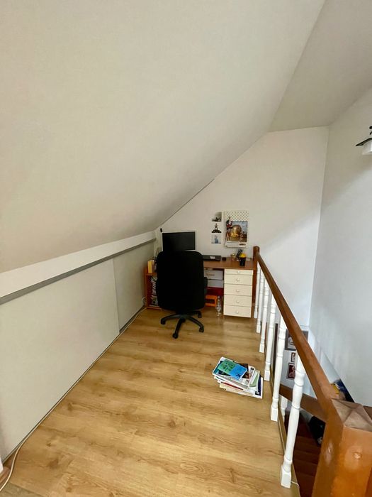 Vand Apartament in vila