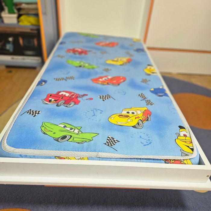 Vand 15 buc paturi copii