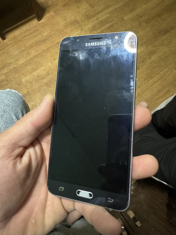 Samsung j7 sotaman