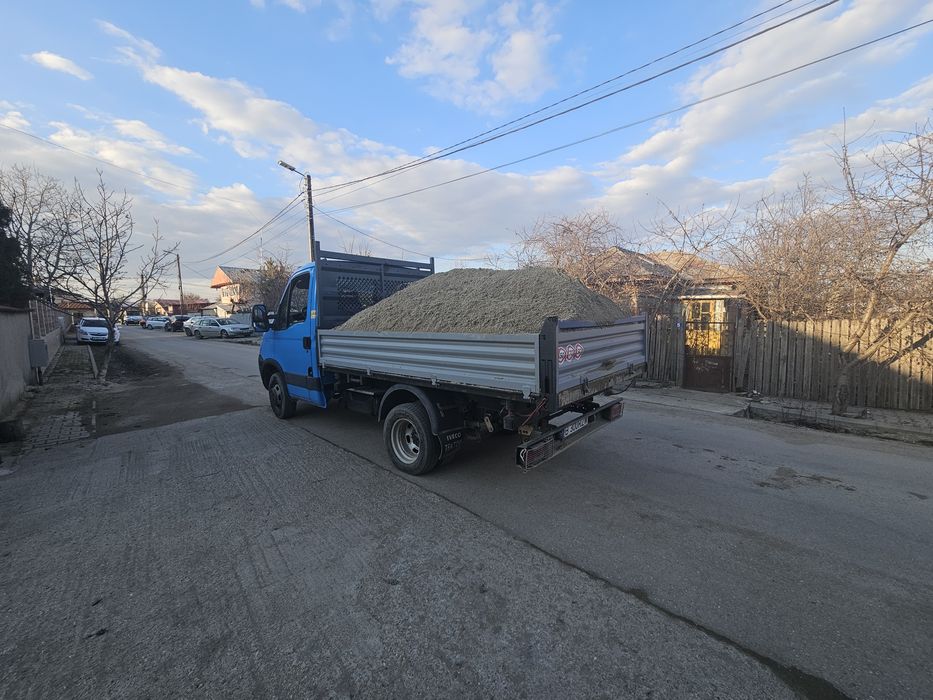 Pamant negru chișai pentru gazon