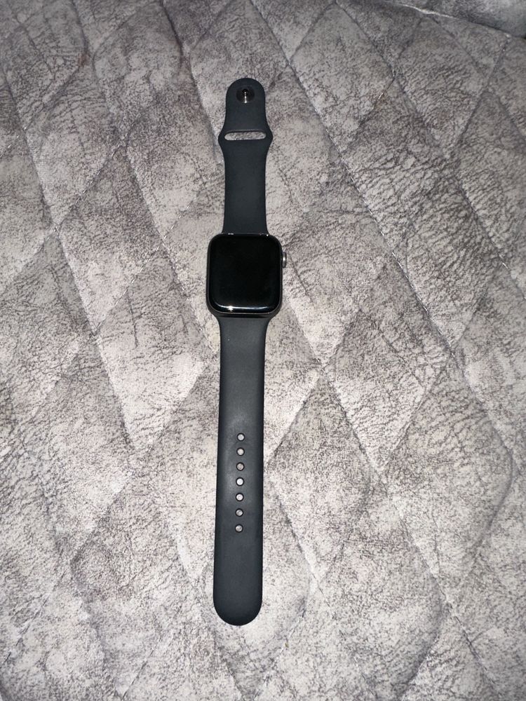 Apple Watch SE 44mm