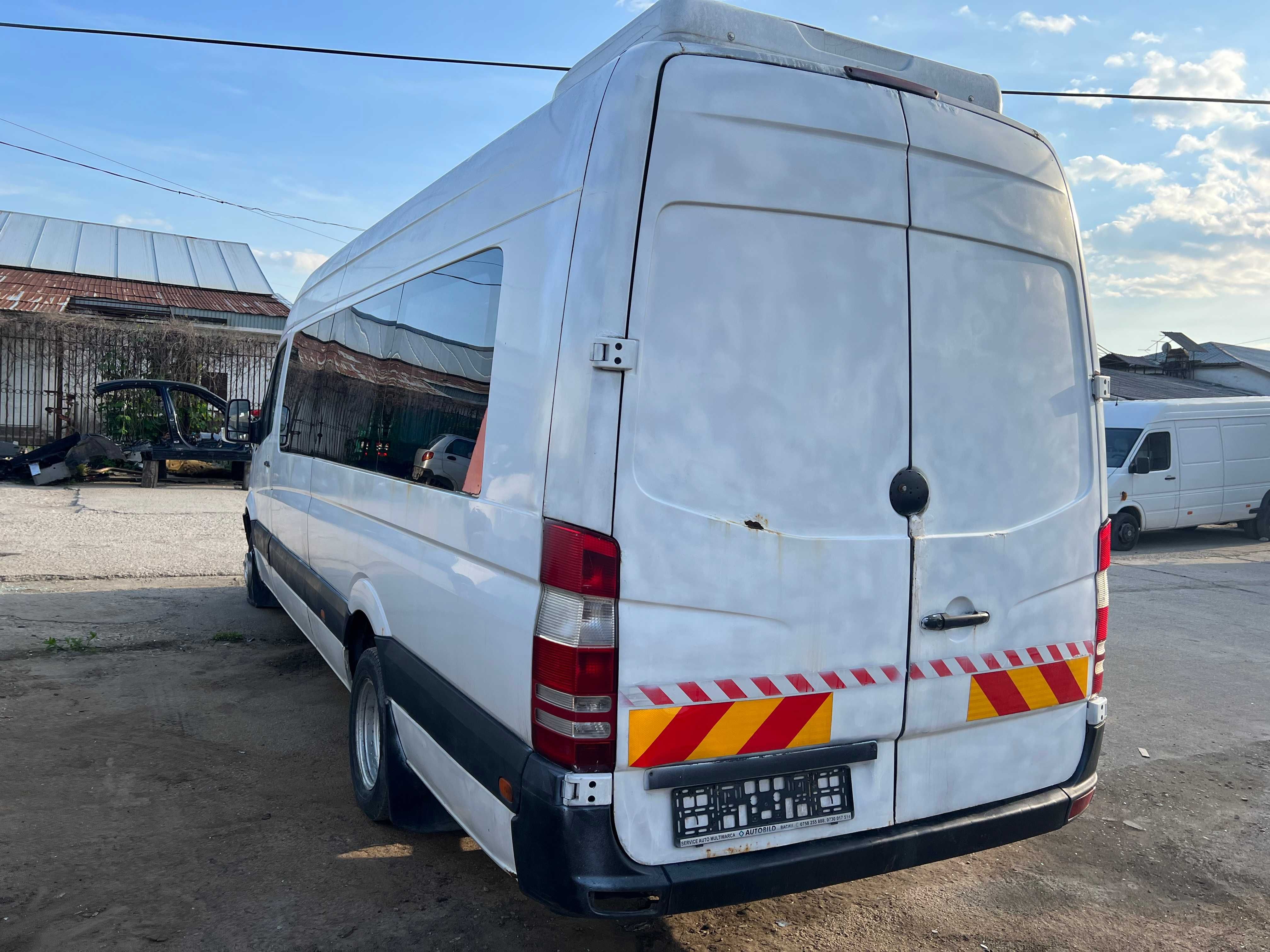 Usa spate Culisanta Bara Scara Mercedes SPRINTER 906 511 515 Cdi 2007