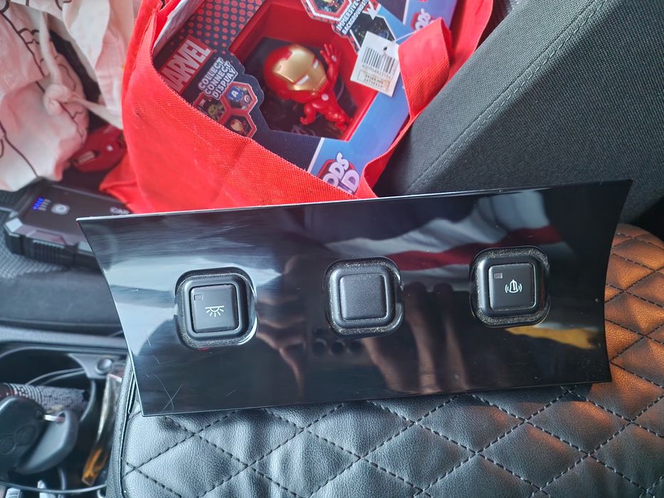 Capac scrumieră Golf 7, comutator consolă centrală, școală de șoferi