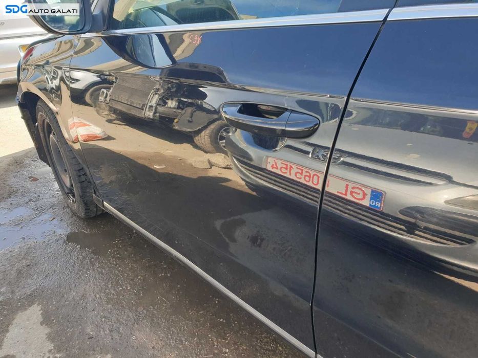 Usa Usi Portiera Portiere Stanga Fata cu DEFECT Volkswagen Passat B7 2010 - 2015 Culoare LC9X
