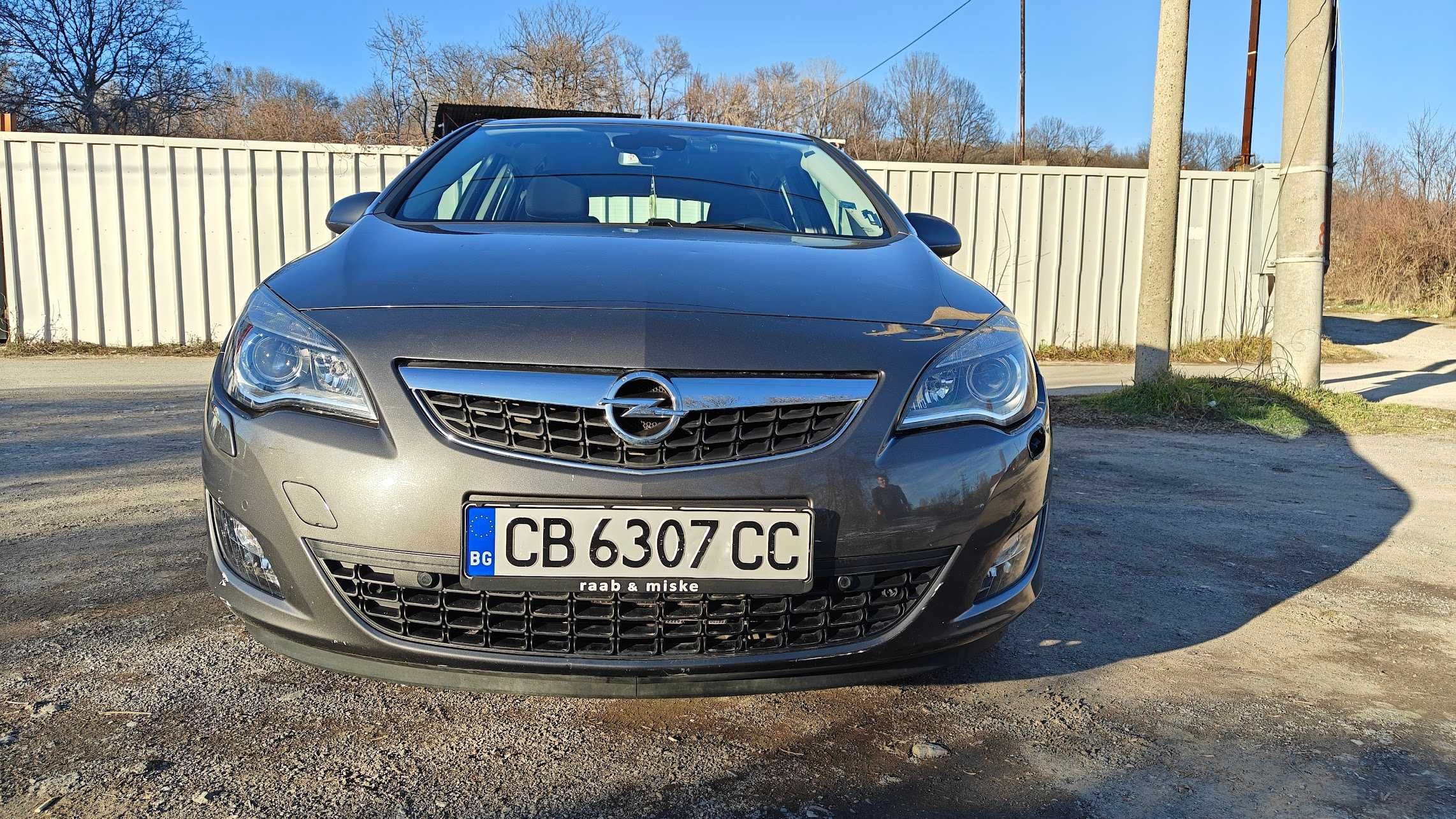 Opel Astra J, 1.4T 140кс, NAVI