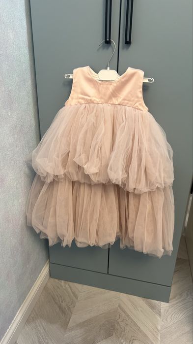 Платье нарядное для девочки