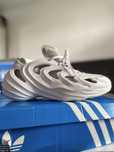Adidas     adiFOMQ
