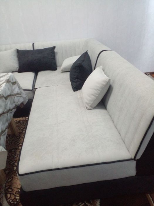 Modulniy ugolok/mehmonxona v. k