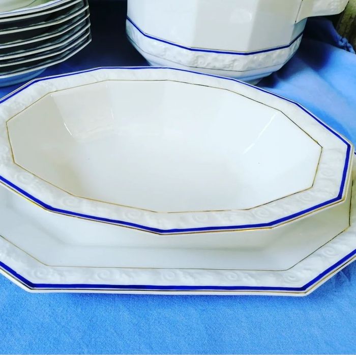 Сервиз за хранене за 6 персони