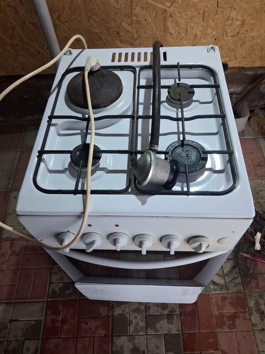 Продам газэлектроплиту
