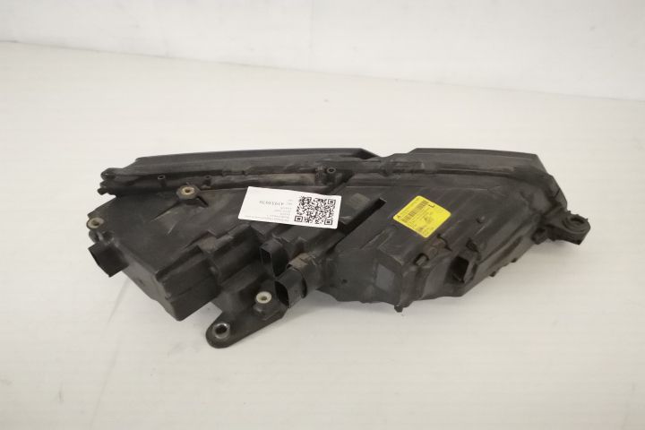 Ляв фар Оригинален Led Повреден Шкода / Skoda Octavia 3 [фейслифт] Ляв