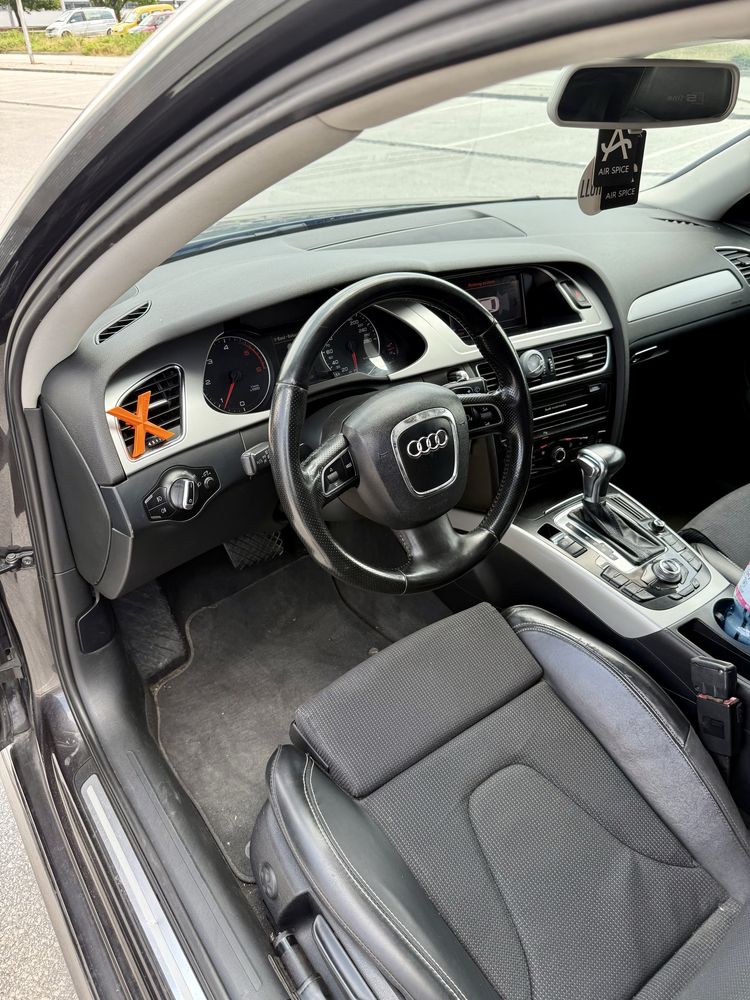 AUDI A4 S-ine 2.0TDI