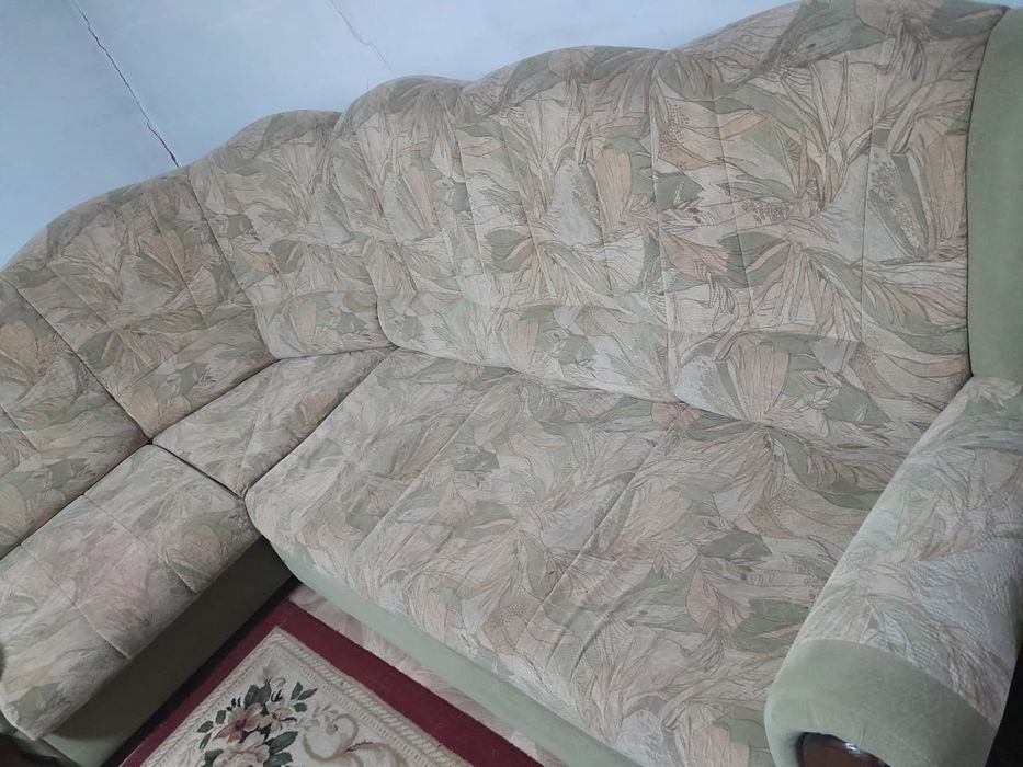 Диван с креслом 25000 тыс