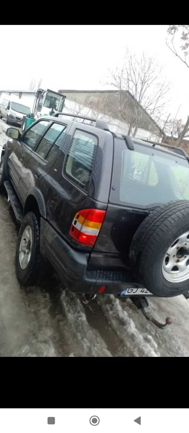 Vând Opel Frontera B