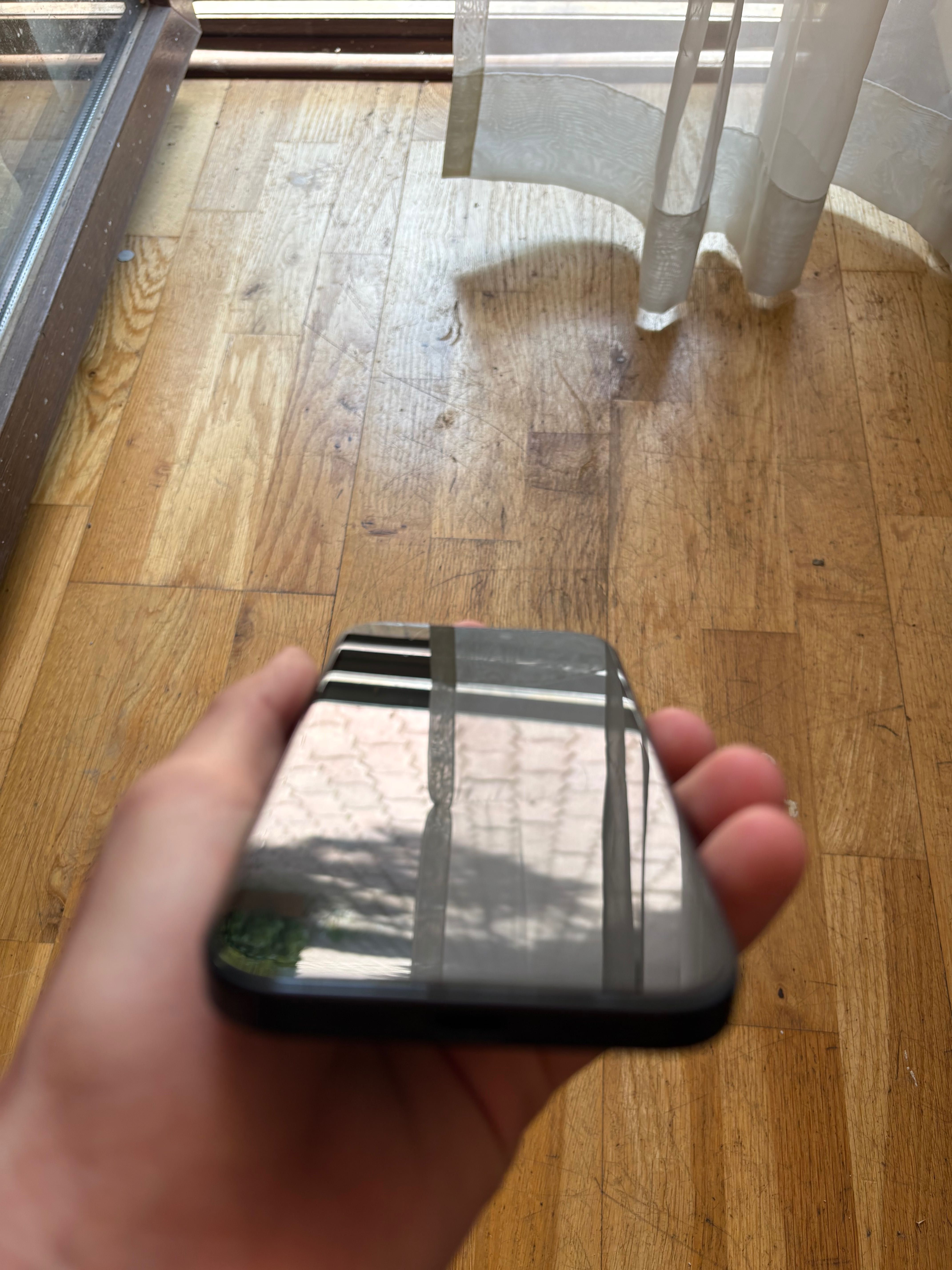 iPhone 16 - гаранционен!