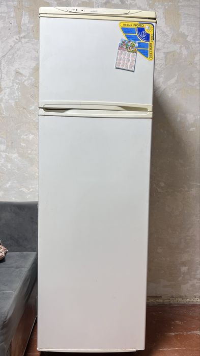 Продам холодильник б/у в рабочем состоянии