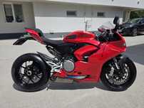 Ducati Panigale V2 2022