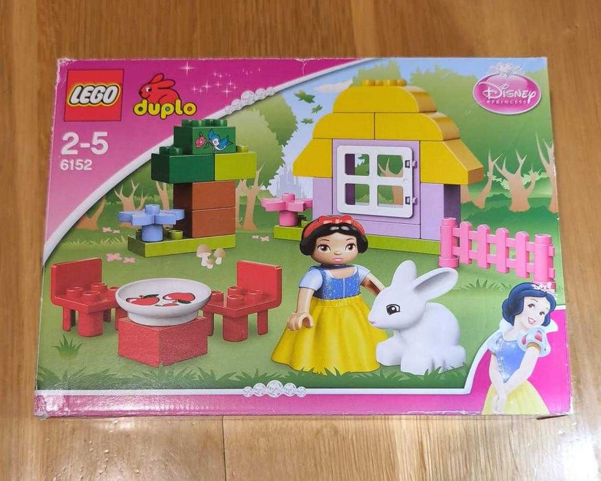 LEGO DUPLO Disney 6152 - Casuta Albei ca Zapada