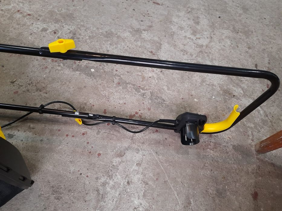 Masina tuns iarba/gazon-electrica