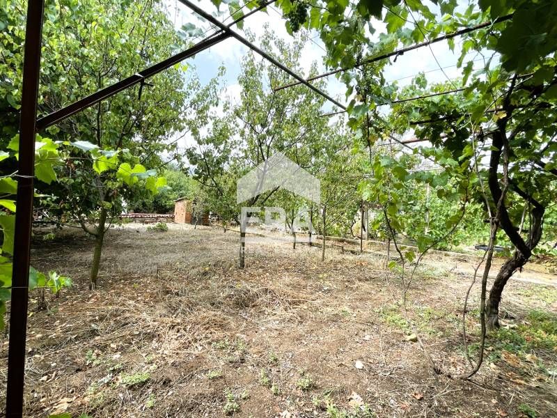 ПРОДАВА СЕ къща в село Николово
