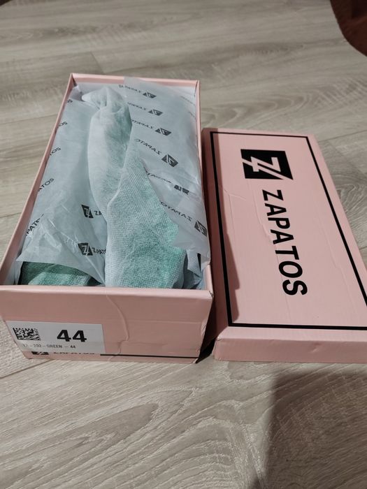 Adidasi verzi unisex pentru marimea 43