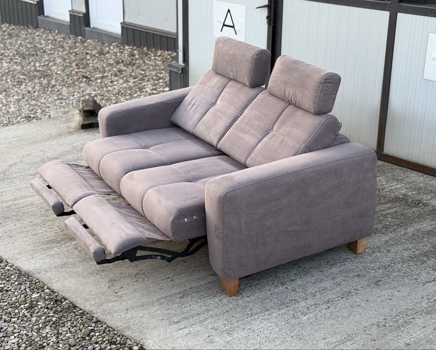 Canapea cu reglaj electric / import Germania / stare noua