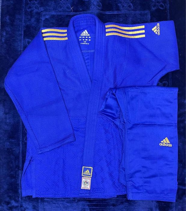 Кимано дзюдо лицензионное , цена 30 000.