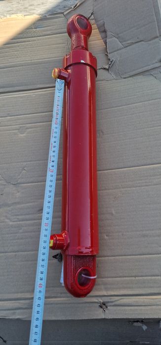 Cilindru hidraulic 550 mm 55 cm Distanta între gauri deschidere 300 mm