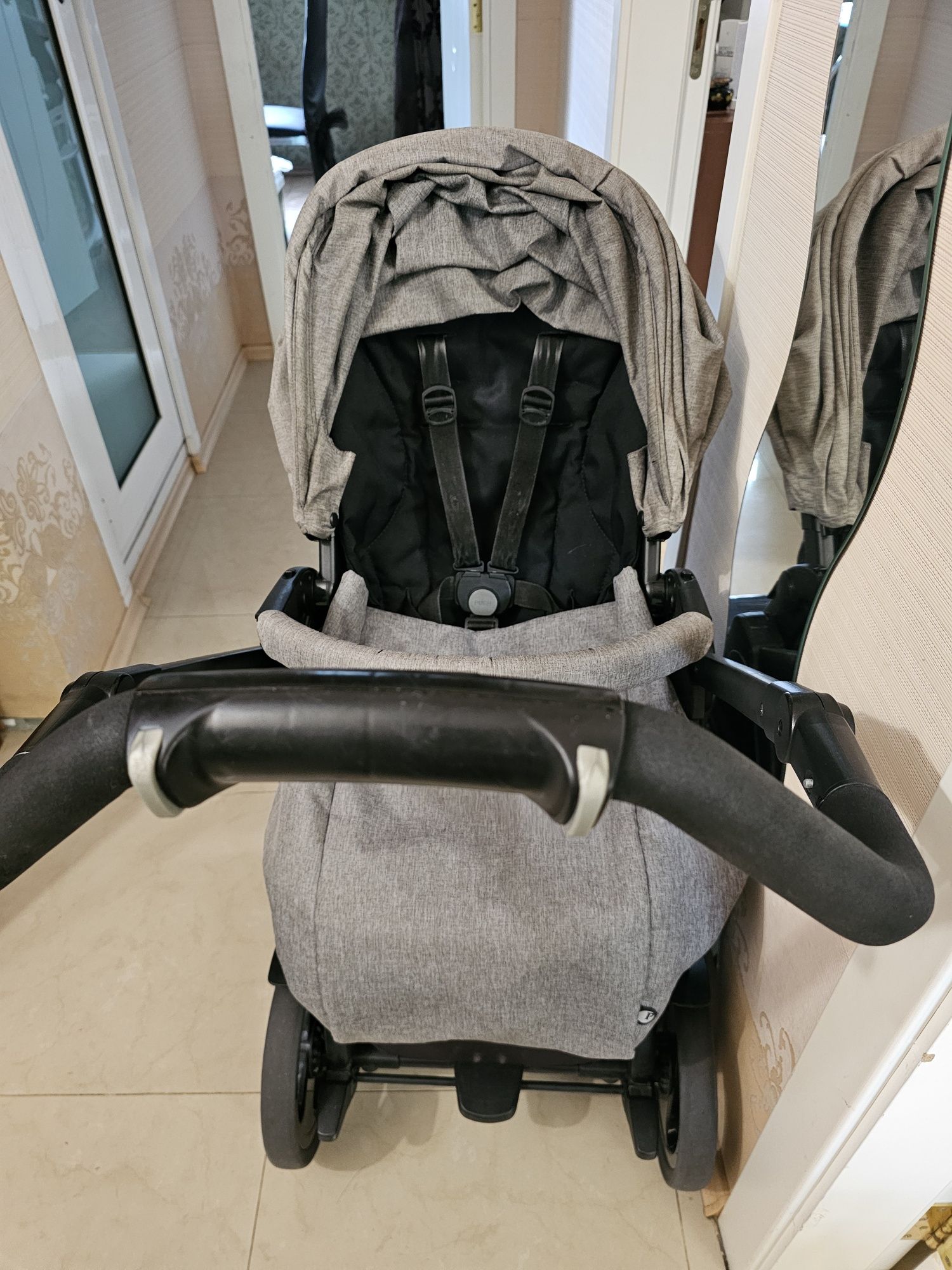 Количка Peg perego Futura 3 в 1 + ISOFIX база