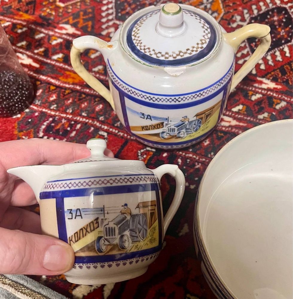 Агитационный фарфор