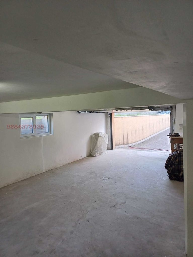 Продава се Къща в Перник, Мошино - 303 кв.м за 1815 €/кв.м - Снимка #14