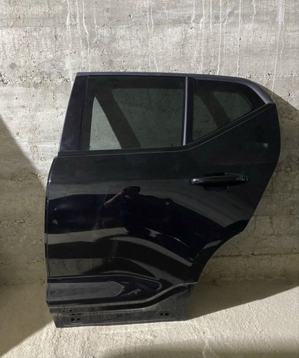 Dezmembrez volvo, Usa spate volvo xc40