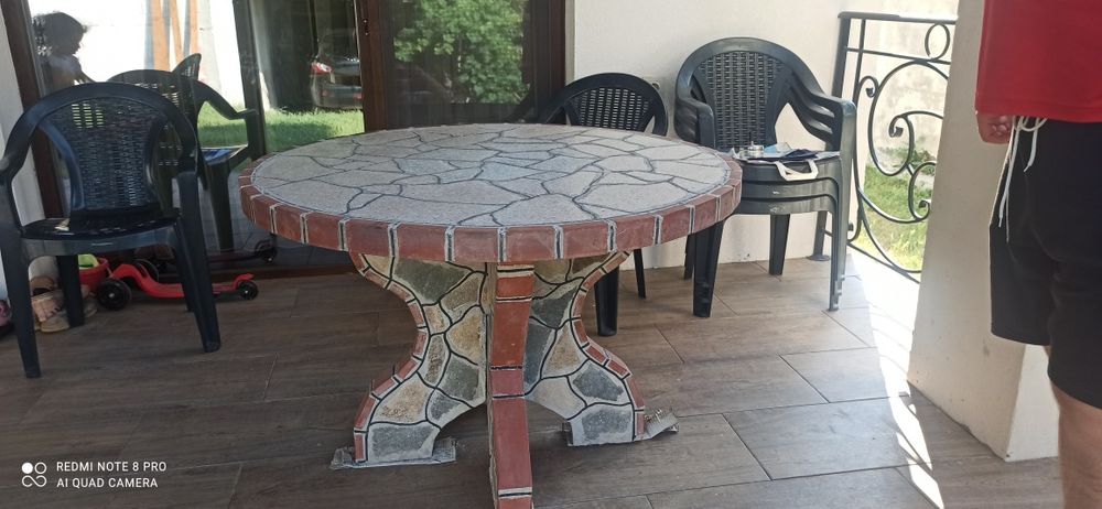 Градинска маса...