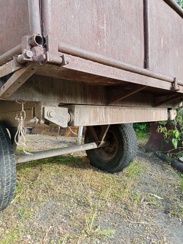 Продам средний прицеп.