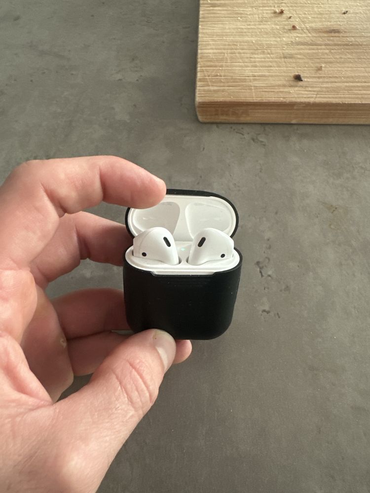 Ейрподс - Apple Airpods 2nd generation