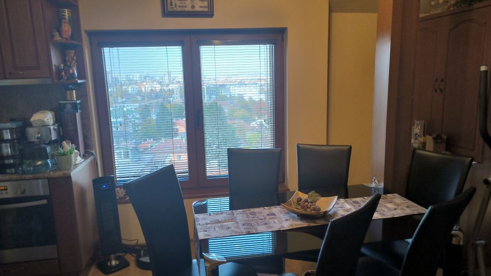 Маса със столове - комплект