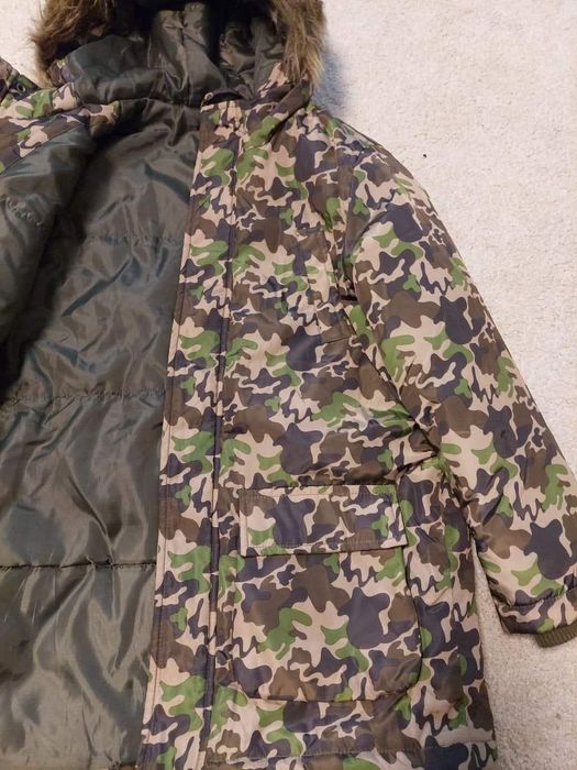 Haine baiat geaca marimea 134 pt 9 ani