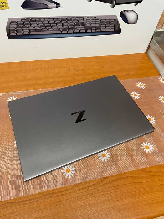 Laptop HP Zbook Studio G7, I7 10850H, 32 Gb, grad B, poze reale
