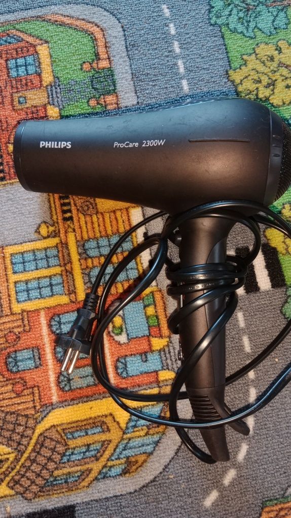 Vând Uscător de păr PHILIPS PRO 2300w