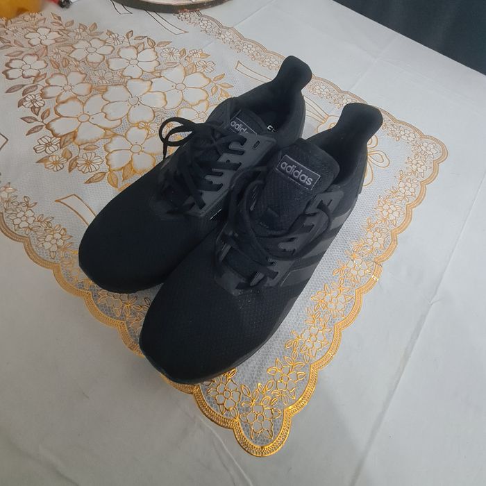Adidasi,  Adidas cloudfoam comfort